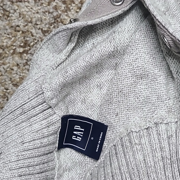 GAP Snap Neck Long Sweater - Picture 2 of 6